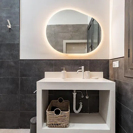 Apartment Elegant And Spacious Steps From Plaza Catalunya